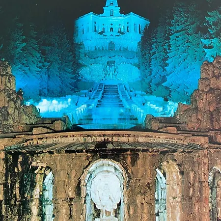 Blick Auf Schloss Herkules Appartamento